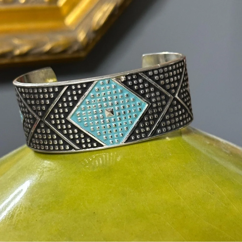 Montana Silversmiths Silver and Black Cuff Bracelet with Turquoise Accent. Solid - Picture 6 of 13